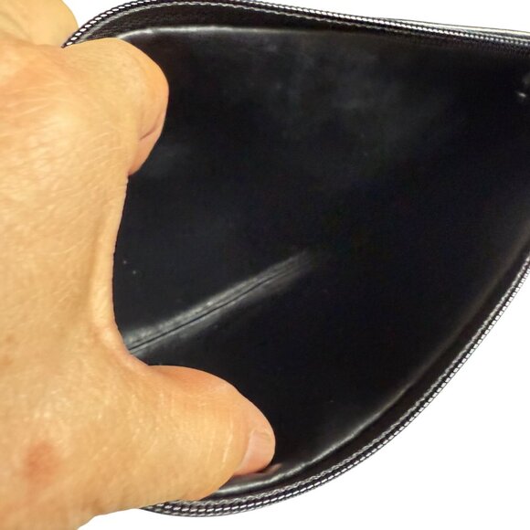 C.L. Whiting Leaf Leather Crossbody Bag With Leaf Design - Picture 7 of 7